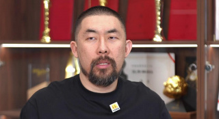 乱l高辣h文一女爱裸睡的丹丹